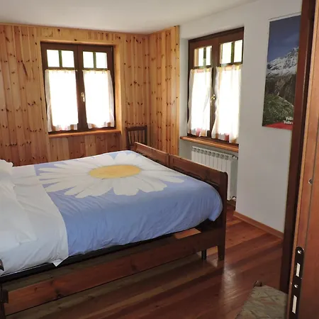 Saint-jacques Des Allemands Apartament *